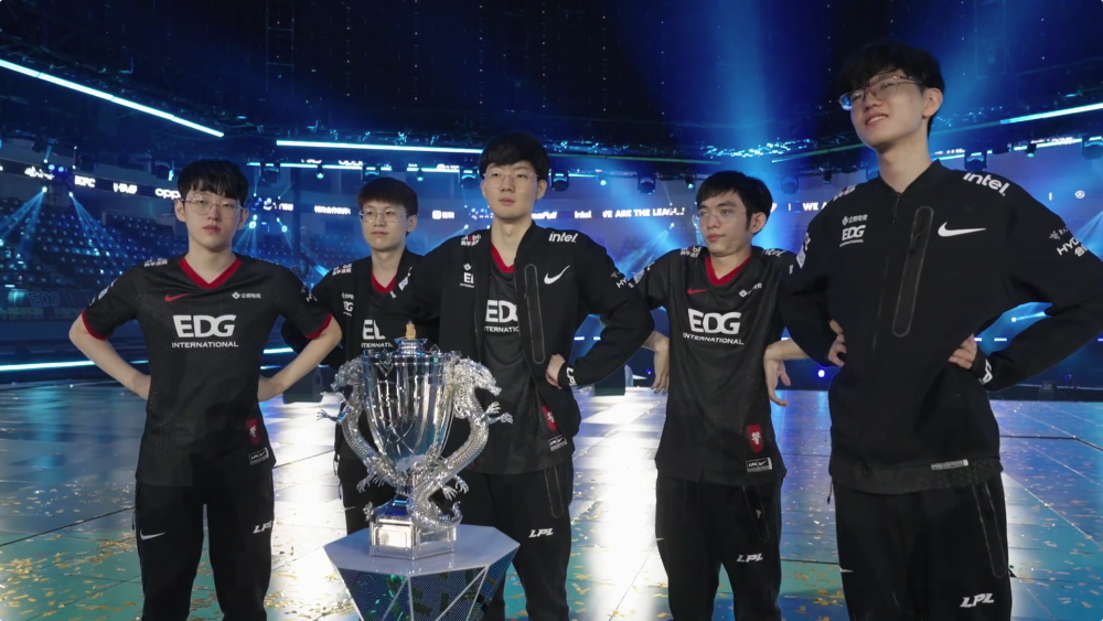 FPX轻取EDG,Oner线上压制力十足峡谷大战半决赛,强势挺进下一轮 FPX轻取EDG,Oner线上压制力十足峡谷大战半决赛,强势挺进下一轮