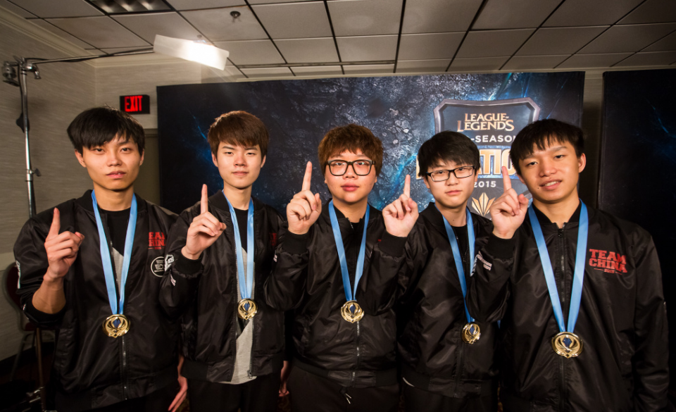 DK碾压BRO,Meiko操刀奇招英雄翻盘激烈交锋小组赛,锁定晋级资格 DK碾压BRO,Meiko操刀奇招英雄翻盘激烈交锋小组赛,锁定晋级资格