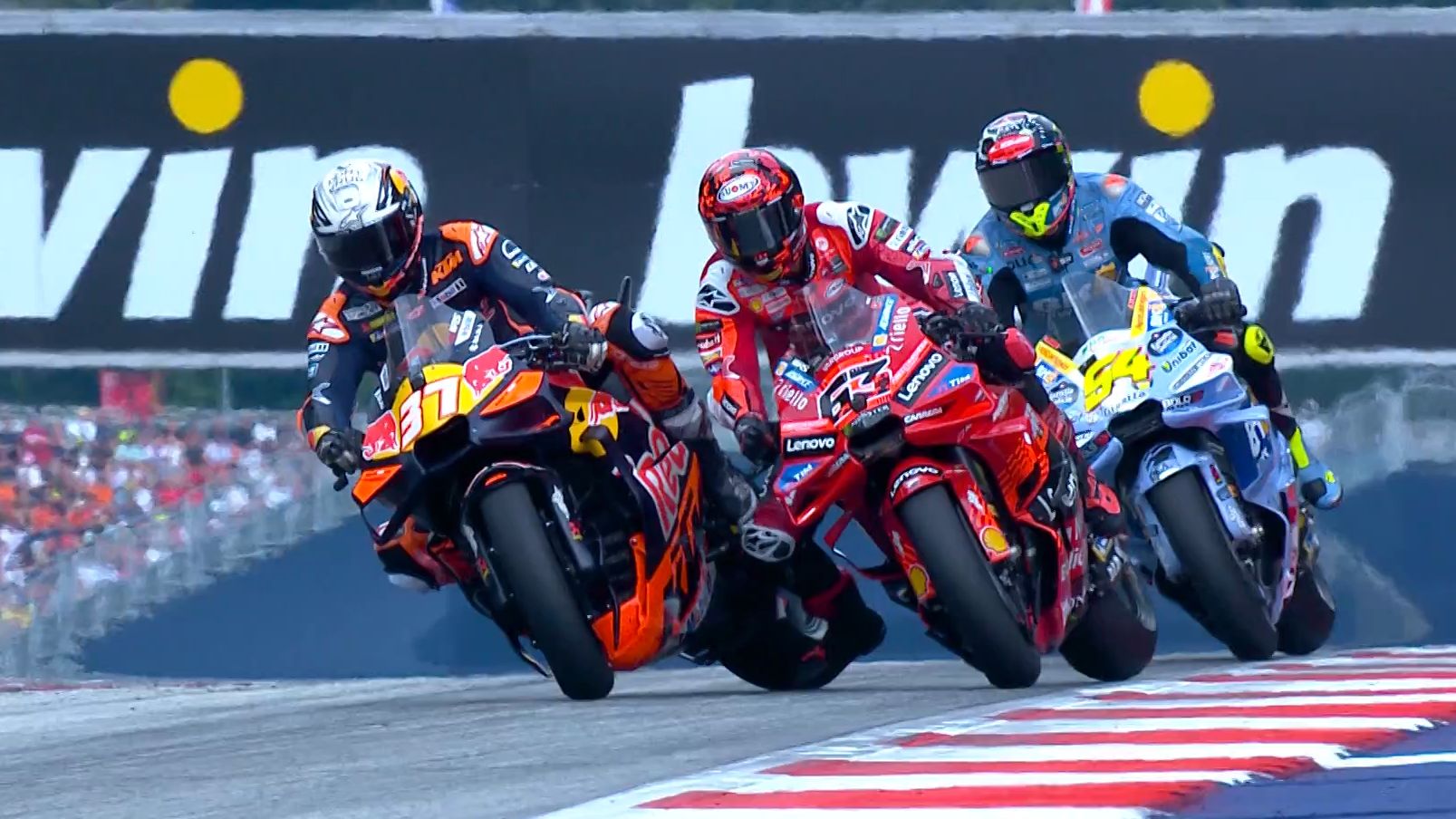 红牛二队险胜红牛车队,塞恩斯高光表现的简单介绍 红牛二队险胜红牛车队,塞恩斯高光表现的简单介绍