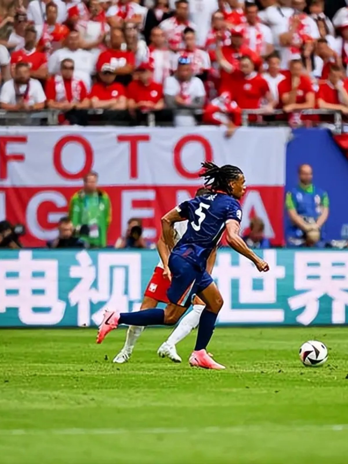 关于波兰队鏖战法国队，波尔状态火热的信息