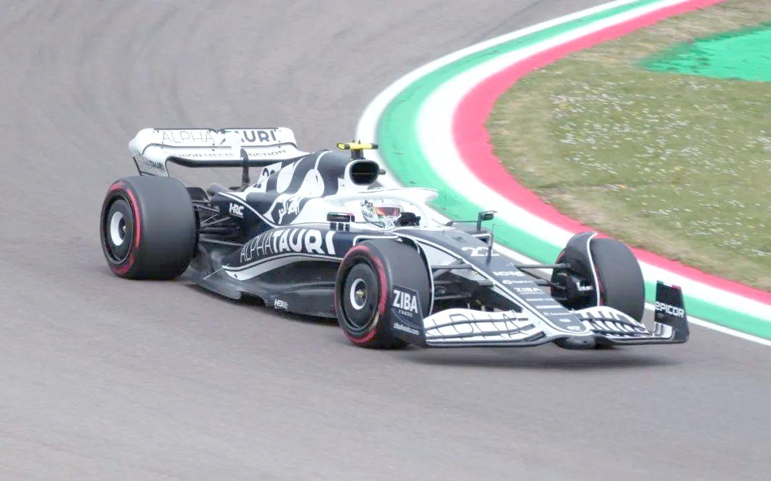 红牛二队险胜红牛车队，汉密尔顿刷新纪录的简单介绍