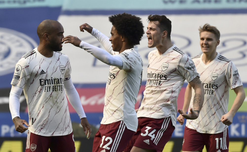 开云下载-阿森纳逆转乌拉圭，奥亚尔萨瓦尔统治全场